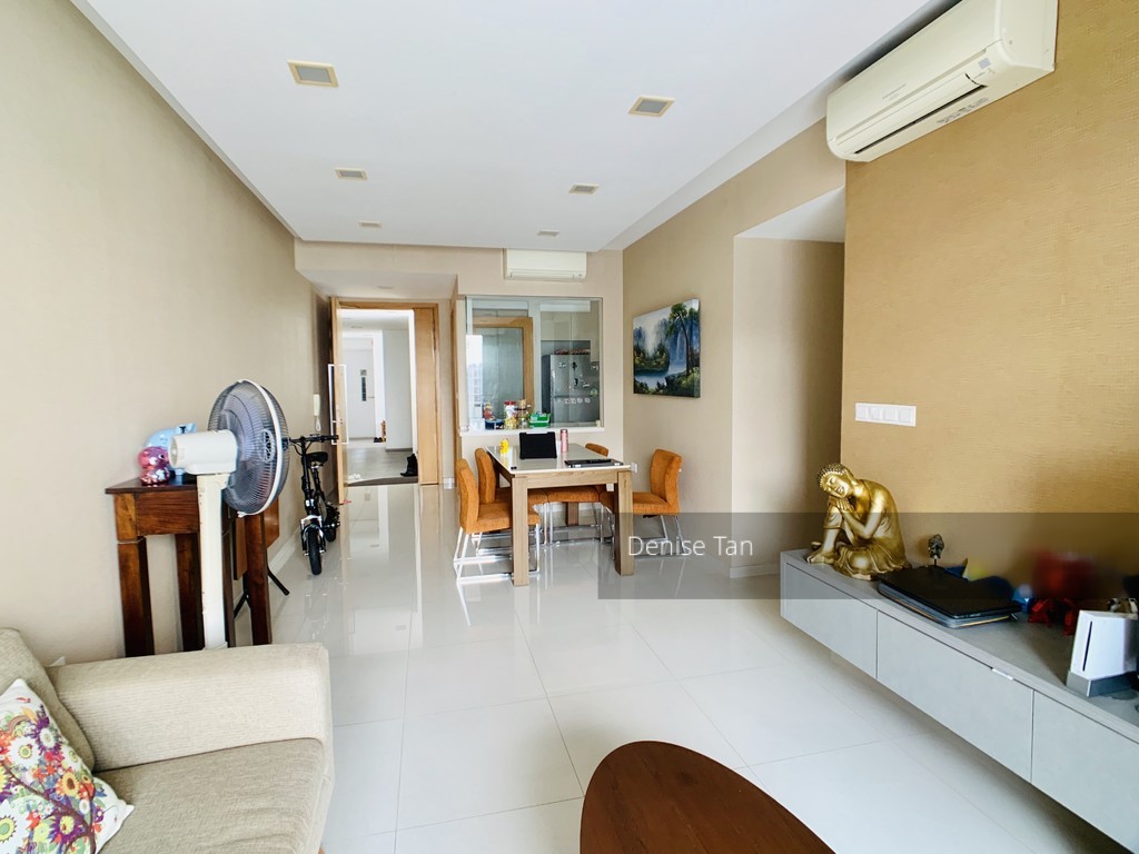 Prive (D19), Condominium #208367651